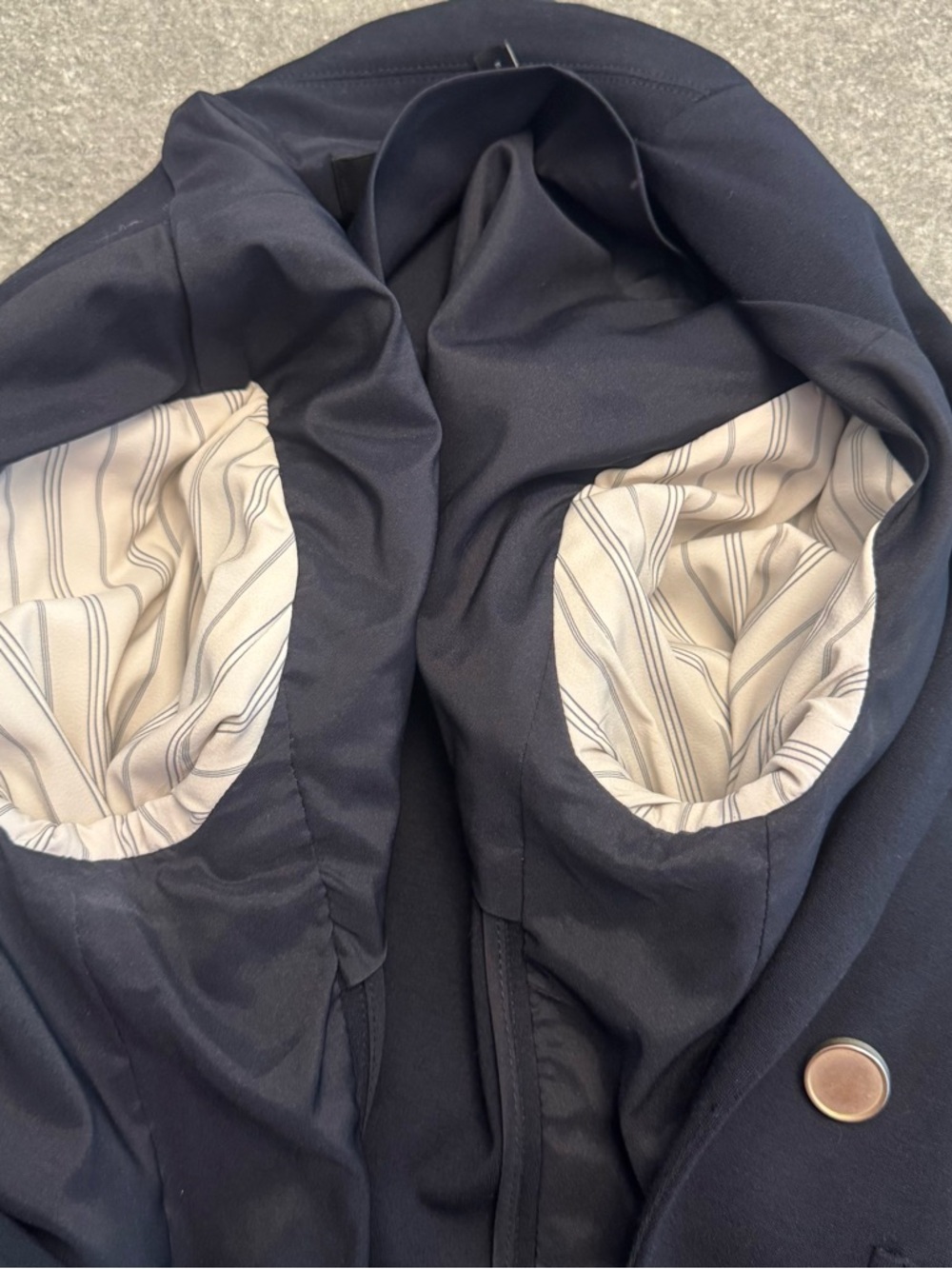 Theory Double-Breasted Blazer in Navy | Size 00 | Good condition! - Picture 4 of 5